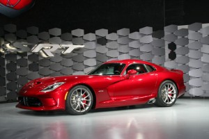 2013-SRT-Viper-21