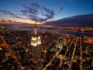 empire-state-building-night-new-york_26741_990x742