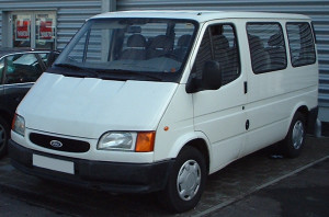 Ford_Transit_front_20020526